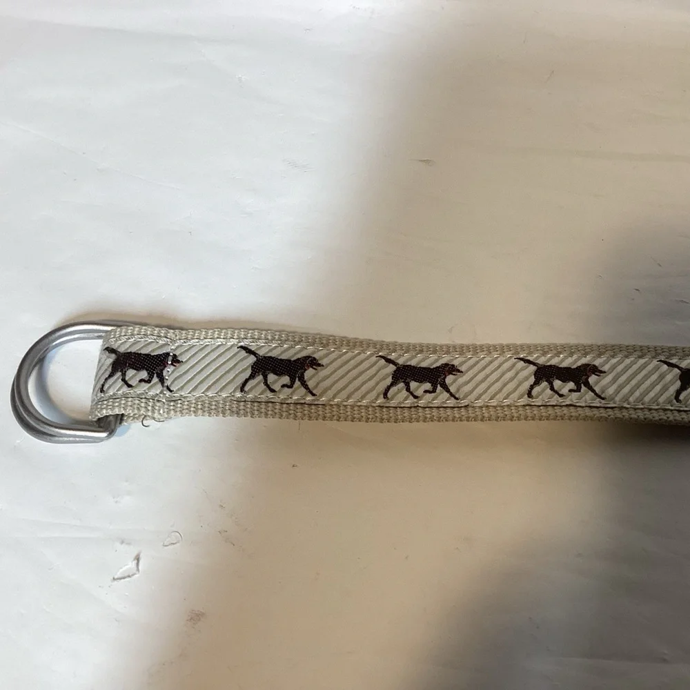 L.L. Bean Belt tan striped with Labrador retrievers Men’s unisex size L / XL - Picture 2 of 11